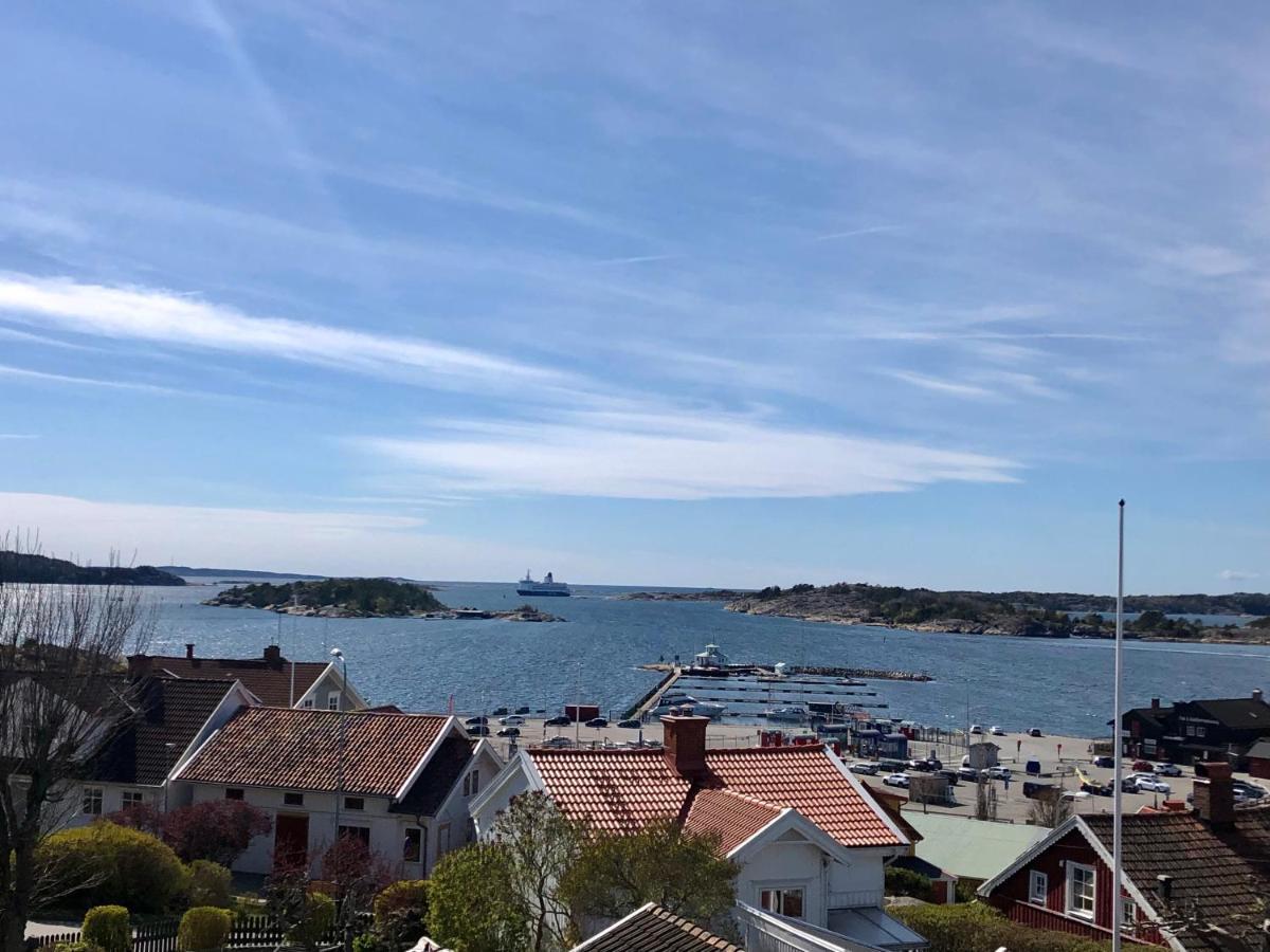 Vacker Vaning Med Havsutsikt I Stroemstads Centrum. Luaran gambar